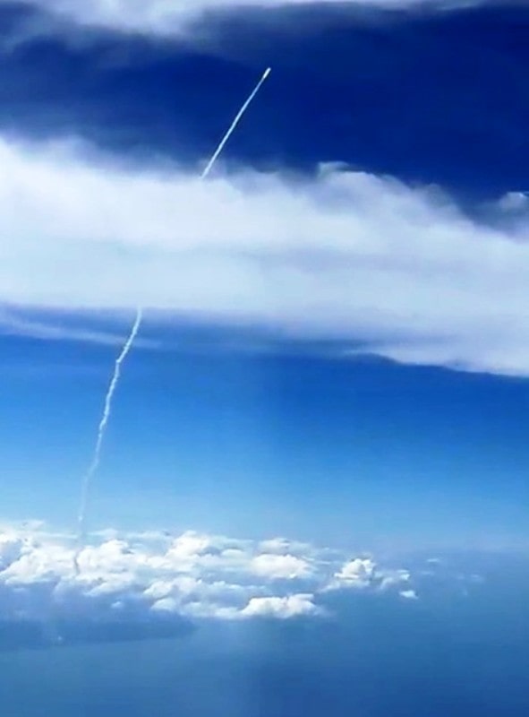 A photo of the rocket carrying Chandrayaan-3 taken from an aeroplane