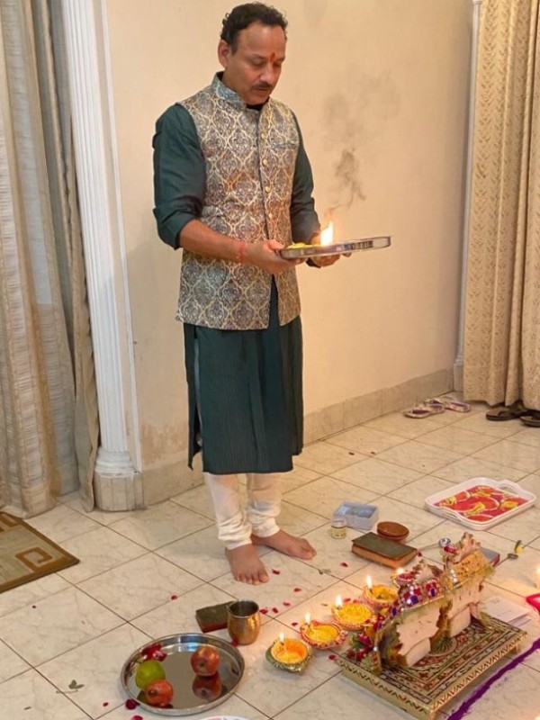 Anurag Bhadouria doing pooja at his home