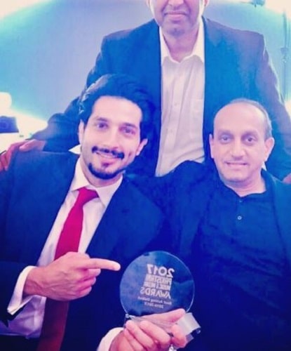 Bilal Ashraf with his Pakistan Music & Media Award