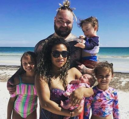 Bray Wyatt with his fiance, JoJo and his children