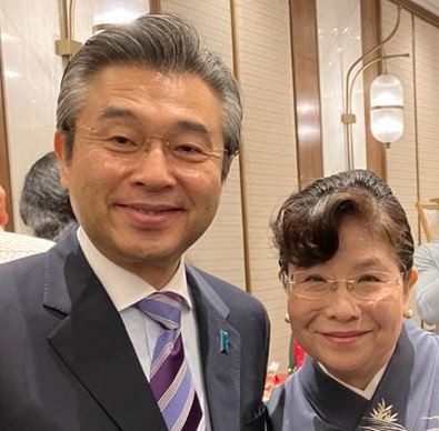 Hiroshi Suzuki with his wife, Eiko Suzuki