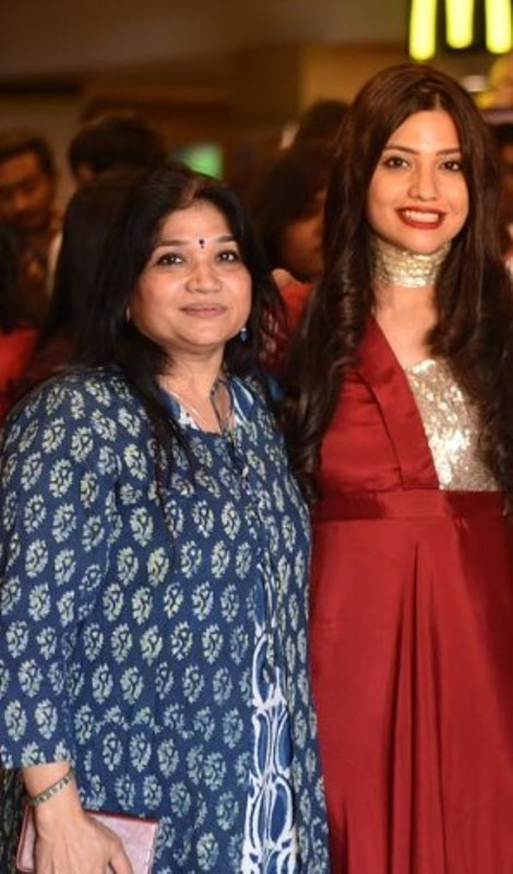 Kinjal Rajpriya with her mother, Dipali Shastri Rajpriya
