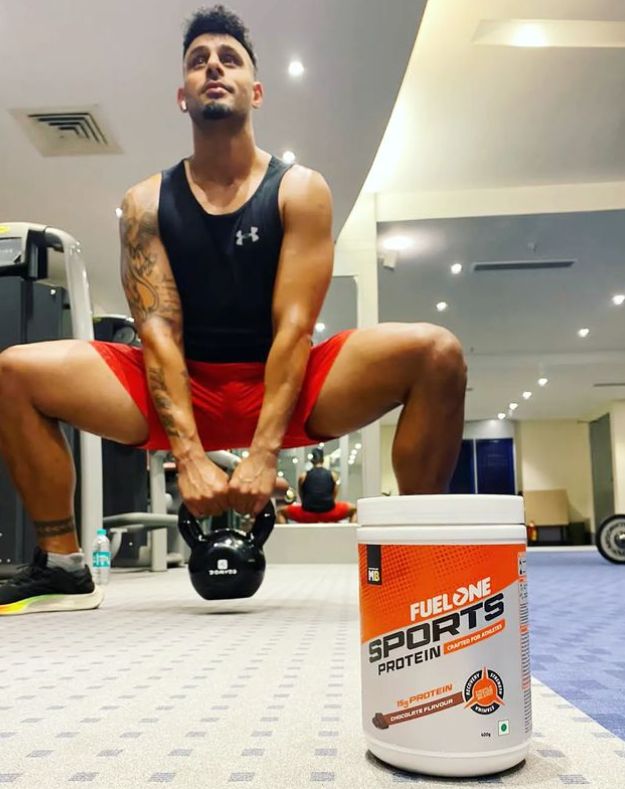 Maninder Singh endorsing Fuel One sports brand on his Instagram