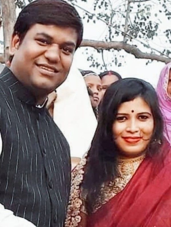 Mukesh Sahani with his wife, Kavita Soni