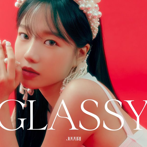 Poster of the 2021 album 'Glassy'