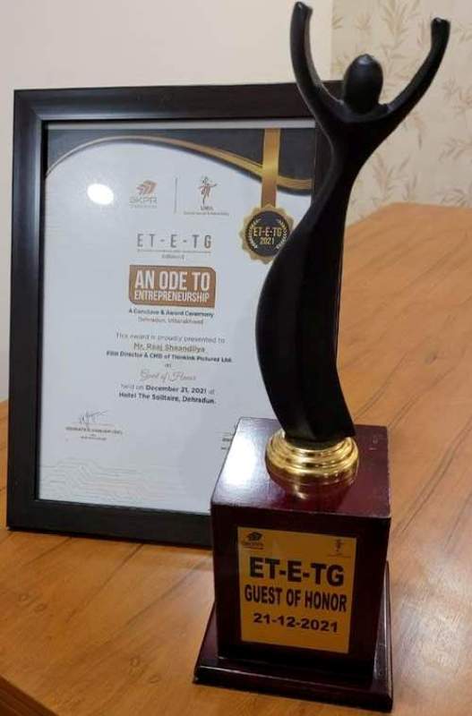Raaj Shaandilyaa's award as Guest of Honour at ET-E-TG