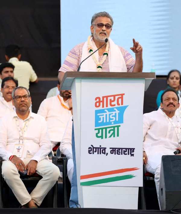 Tushar Gandhi giving a speech during the 'Bharat Jodo Yatra' in 2022