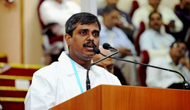 Veeramuthuvel while giving a speech at ISRO