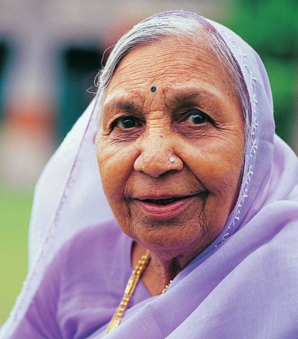 Vijay Darda's mother
