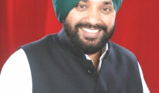 Arvinder Singh Lovely photo