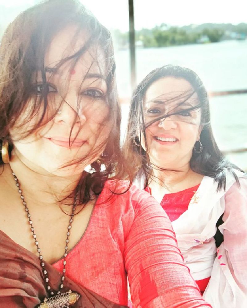 Ayesha Raza Mishra with her sister