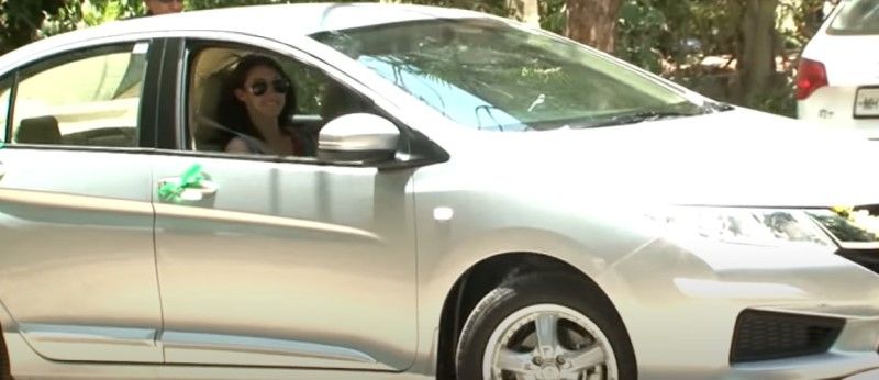 Lauren Gottlieb driving her car