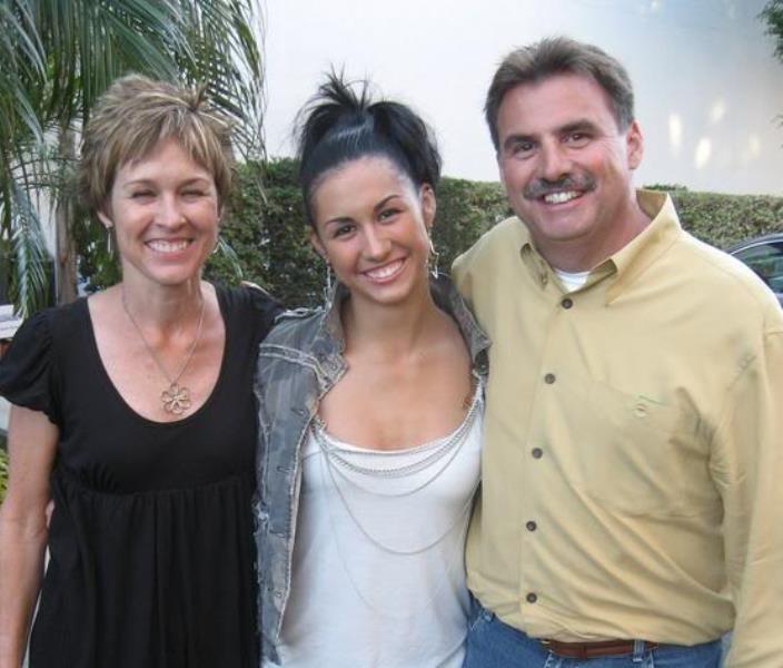 Lauren Gottlieb with her parents