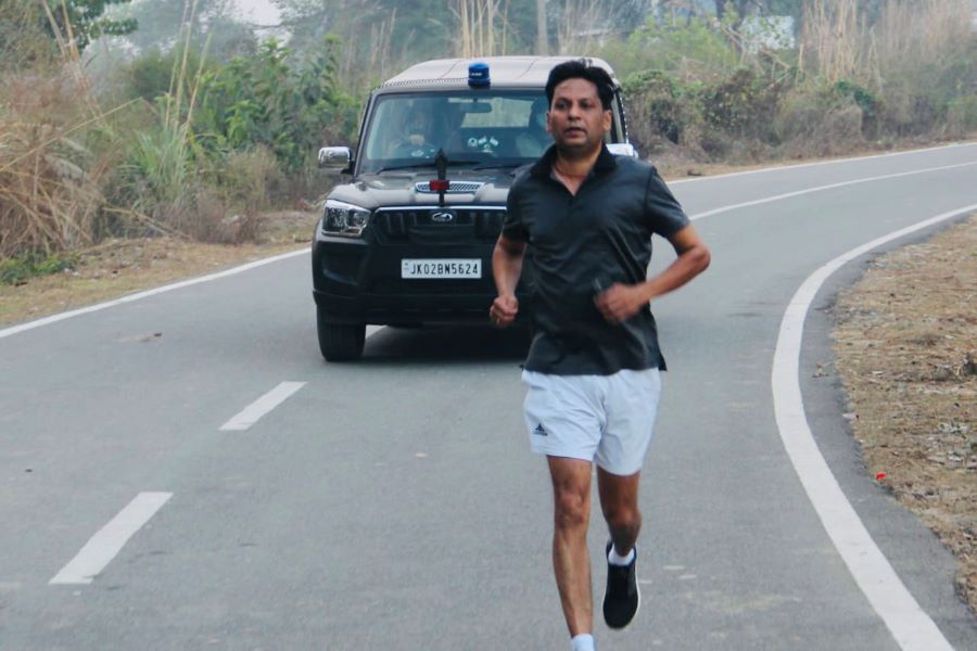 Mukesh Singh while participating in a marathon in Jammu & Kashmir