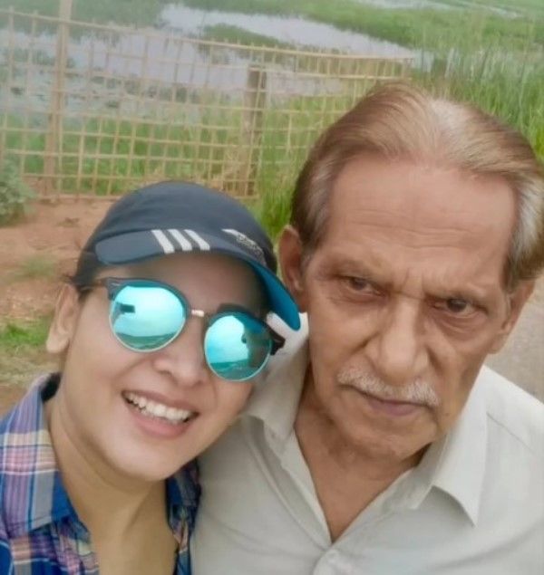 Zerifa Wahid with her father