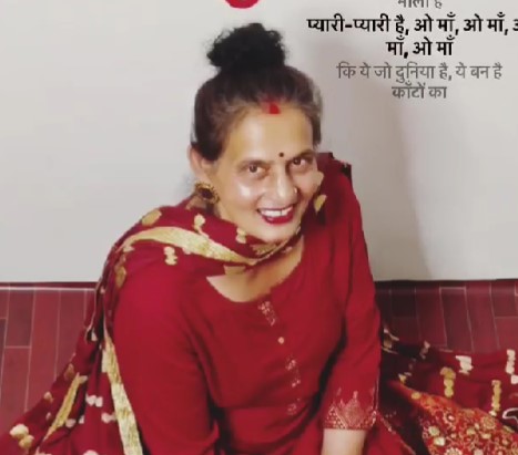 A picture of Shivani Thakur's mother