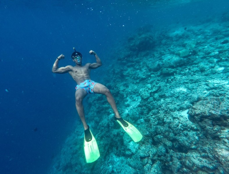 Likith Selvaraj doing underwater swimming