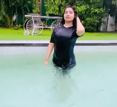 Sana Raees Khan while enjoying swimming