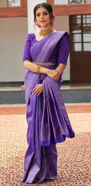 Santhi Mayadevi during a photoshoot for a saree brand