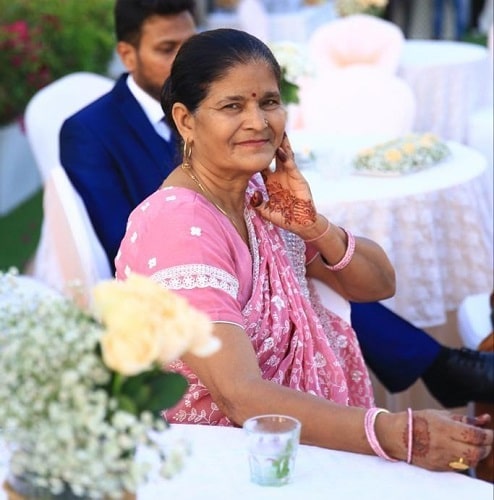 Priya Bansal's mother