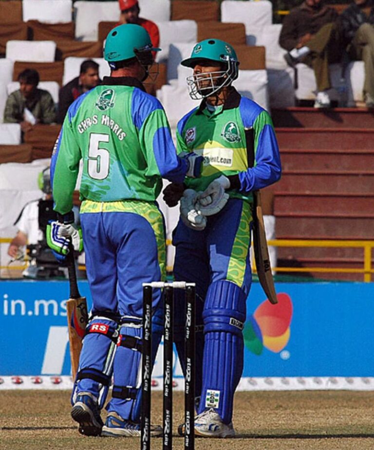 Abdul Razzaq (Cricketer) Age, Wife, Family, Biography & More ...