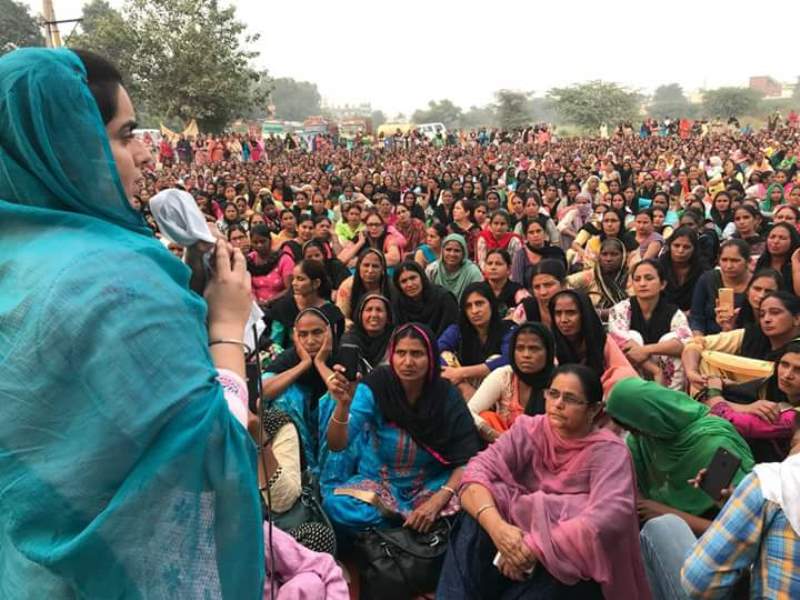 Baljinder Kaur addressing a gathering