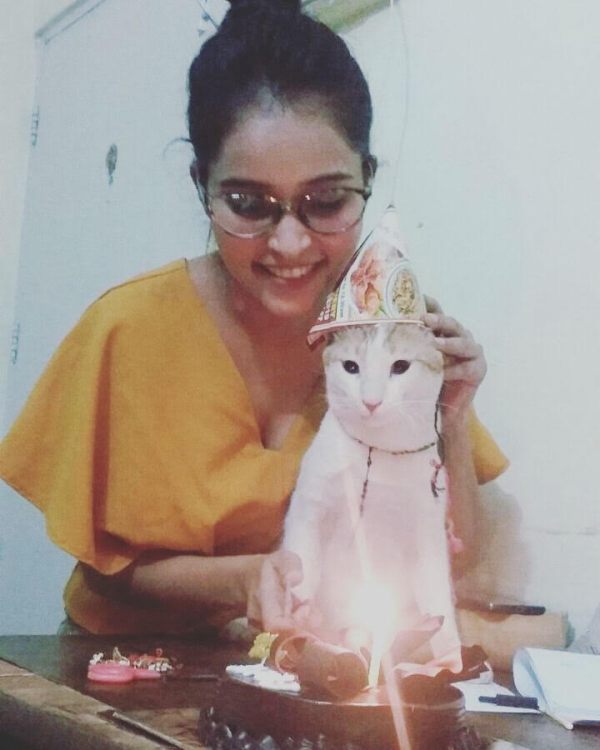 Kaushiki Rathore celeberating her cat's birthday