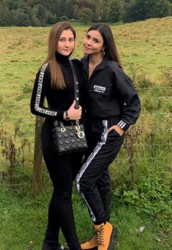 Misbah Mumtaz with her sister