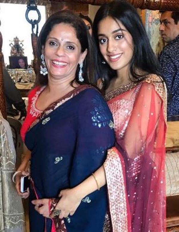 Sanjay Gadhvi's wife and daughter, Sanjina Gadhvi