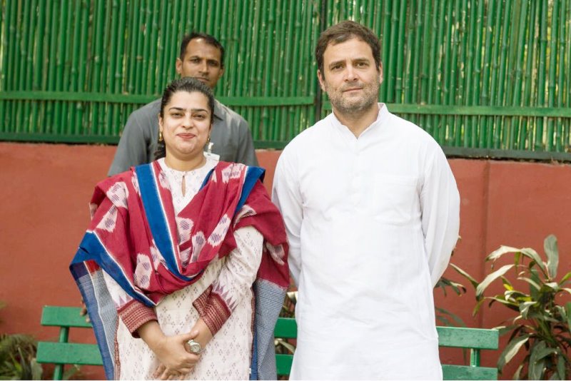 Shruti Choudhry with her idol Rahul Gandhi