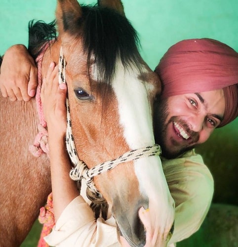 Butta Badbar and a horse