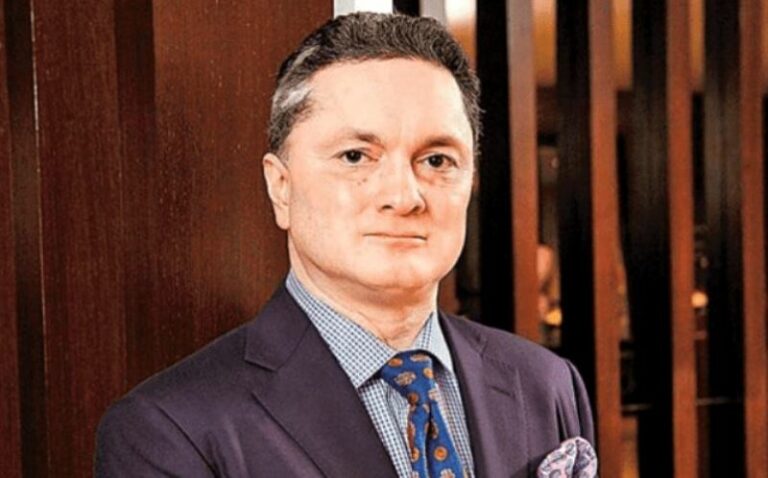 Gautam Singhania Age, Wife, Children, Family, Biography » StarsUnfolded
