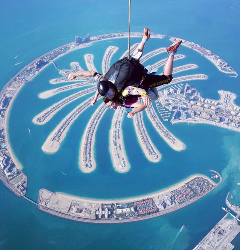 Rabia Javaid Sheikh trying skydiving