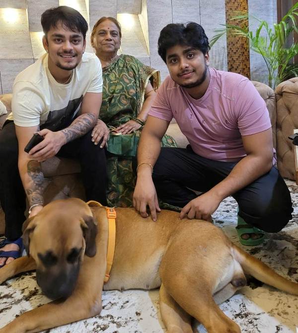 Ishan Kishan with his paternal grandmother and brother (left to right)
