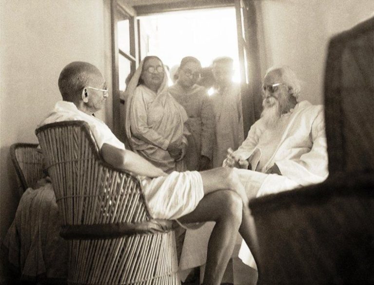 Rabindranath Tagore and Mahatma Gandhi at Santiniketan in March 1915