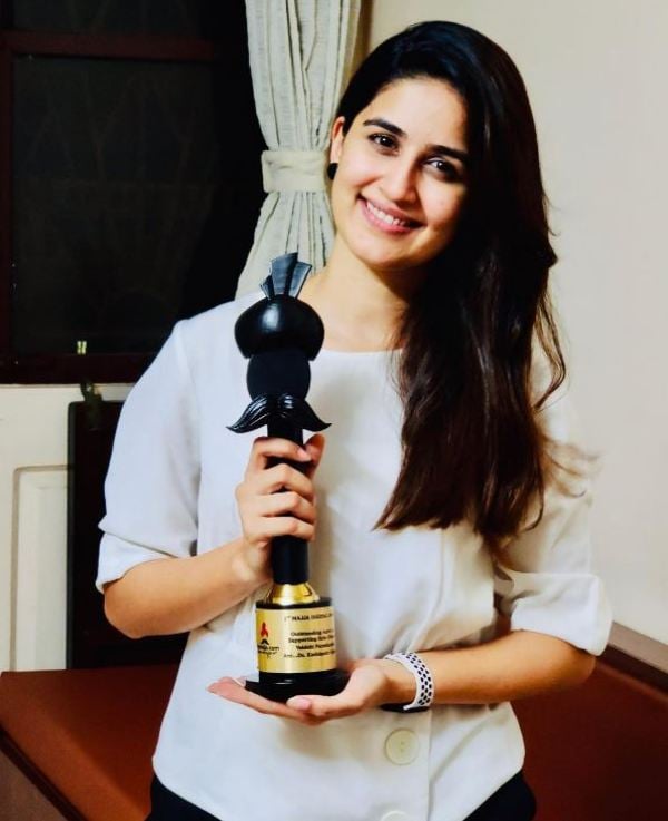 Vaidehi Parashurami after winning the Majja Digital Award for Outstanding Actor in a Supporting Role (2019)