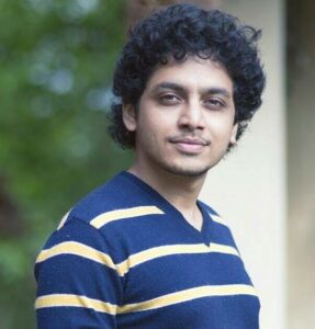 Alok Rajwade Age, Girlfriend, Wife, Family, Biography & More