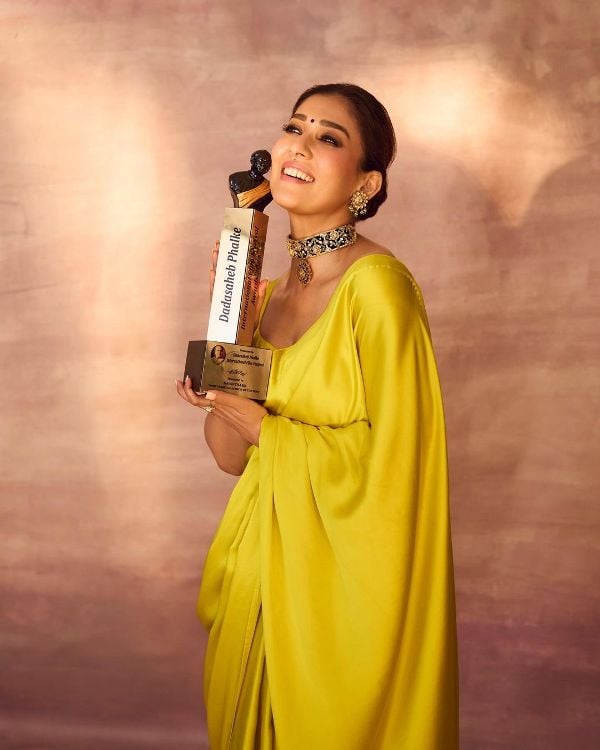 20 February 2024: Nayanthara while posing with the Most Versatile Actress award, which she received at the Dadasaheb Phalke International Film Festival Awards, held in Mumbai