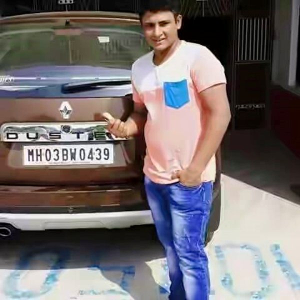 Sarfaraz Khan with his car