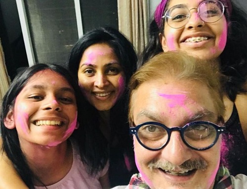 Vinay Pathak with his wife and daughters