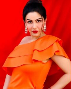 Yamini Malhotra Height, Age, Boyfriend, Family, Biography » StarsUnfolded