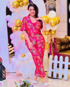 Yamini Malhotra Height, Age, Boyfriend, Family, Biography » StarsUnfolded