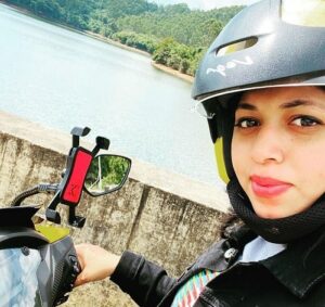 Nishana N (Bigg Boss Malayalam 6) Age, Husband, Children, Family