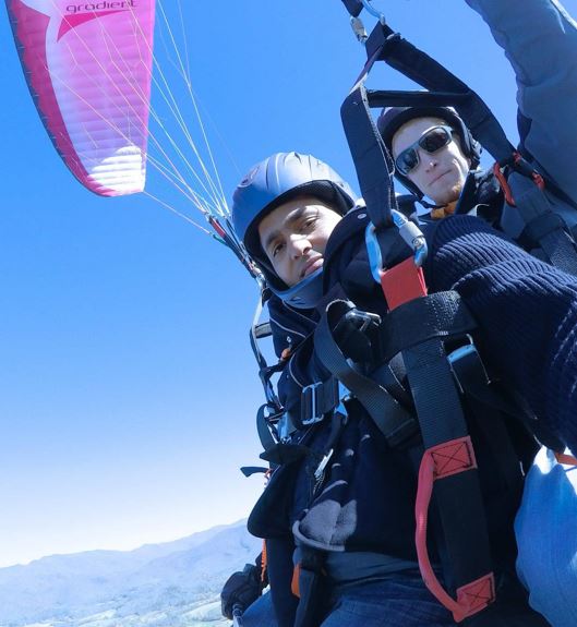 Gopi Thotakura during paragliding
