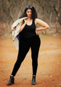 Anuya Y Bhagwat Age, Family, Biography » StarsUnfolded
