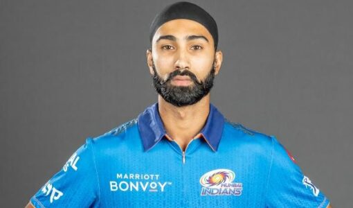 Simarjeet Singh in Mumbai Indians jersey