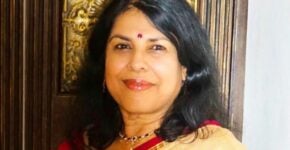 Chitra Banerjee Divakaruni