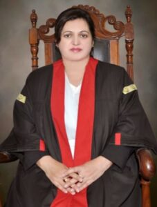 Aalia Neelum Age, Biography » StarsUnfolded