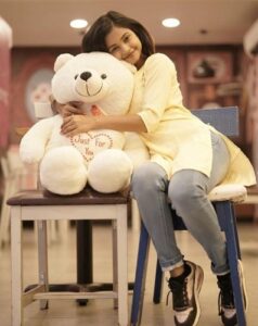 Sona Dey Height, Age, Boyfriend, Family, Biography » StarsUnfolded