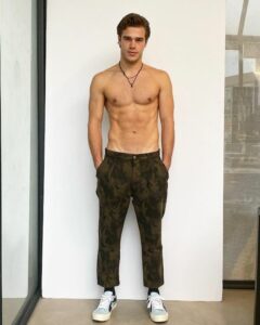 Tucker Des Lauriers (Big Brother) Height, Age, Family, Biography